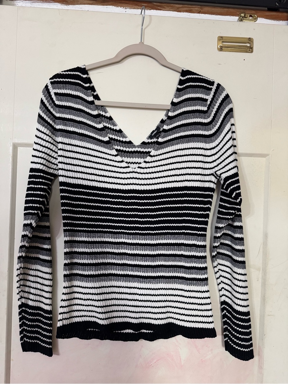 Express Black & White Striped V-Neck Long Sleeve Top
